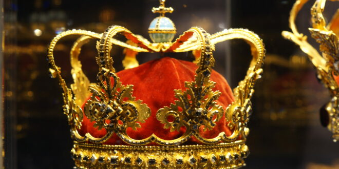 Gold crown for the king of kings